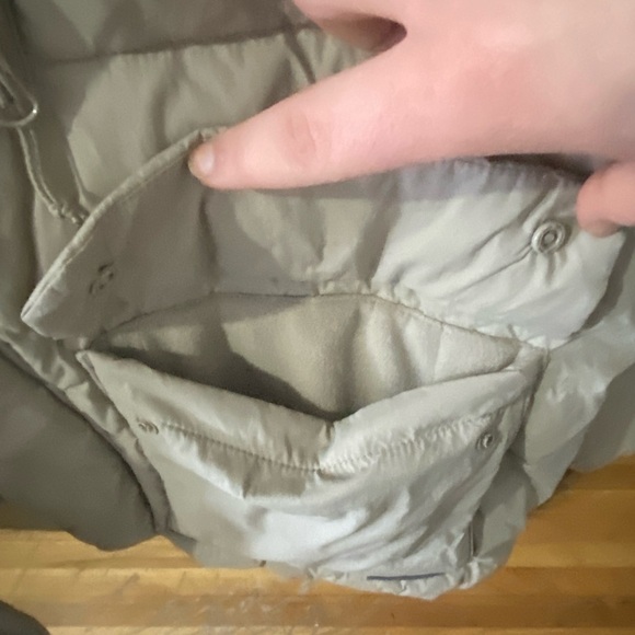 Puffer jacket levis ( size L) - Picture 6 of 9